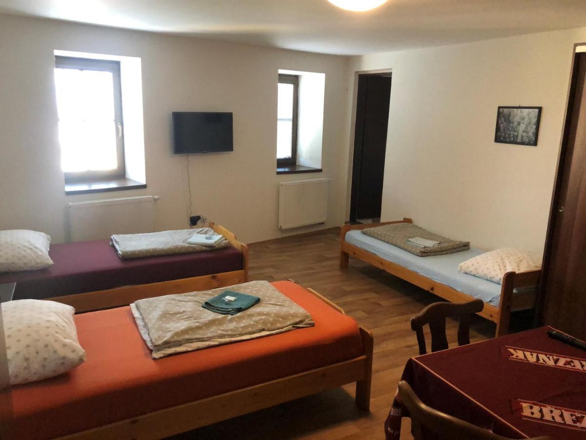 Restaurace U Kostela Hotel Marianske Radcice Eksteriør billede